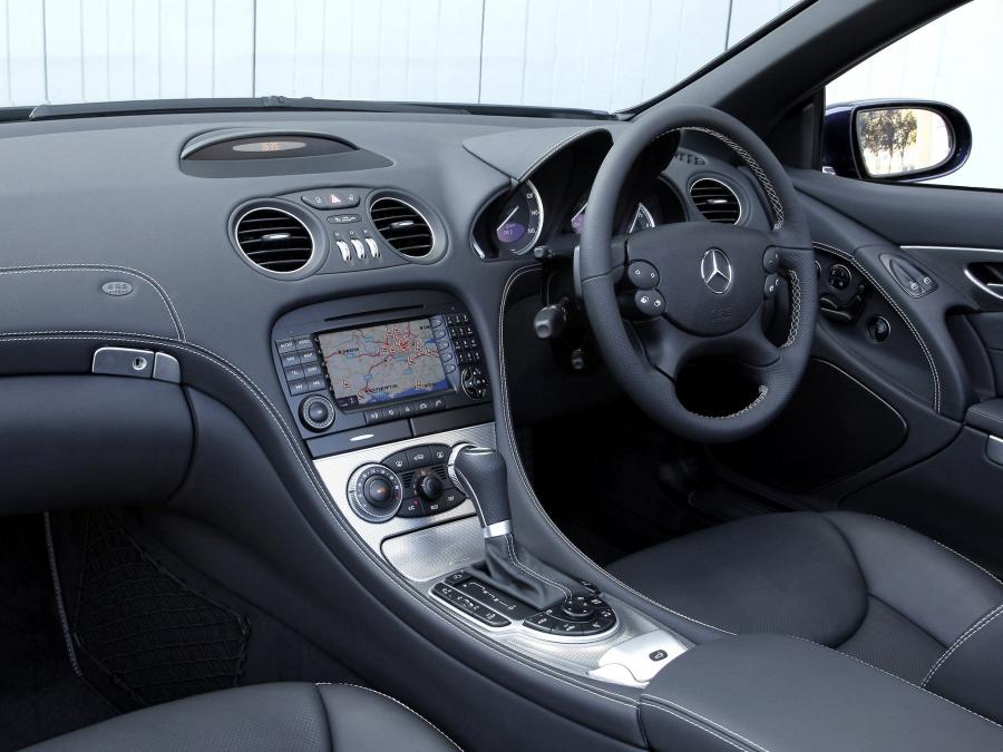  Mercedes-Benz SL500 Sports Package 2005 года  (UK) (фото 17 из 23)
